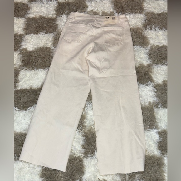 ☀️SUMMER CLEARANCE SALE☀️ NIC+ZOE Off-White Denim Pants - Picture 2 of 7